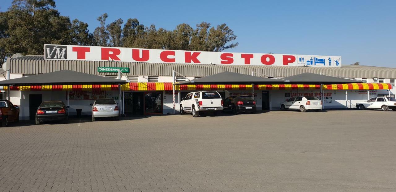 Vm Truck Stop - Shell Hotel Estcourt Zewnętrze zdjęcie